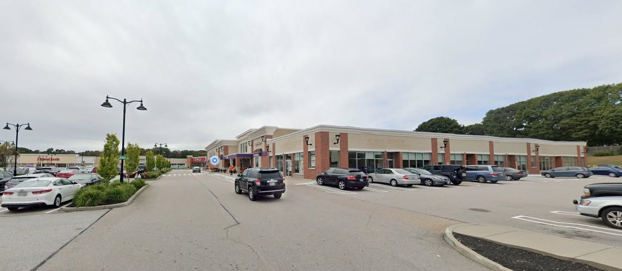 Small Plane Crash Westerly, Rhode Island Obituary – Pilot Critically Injured After Aircraft Crash Near Stop & Shop on Franklin Street